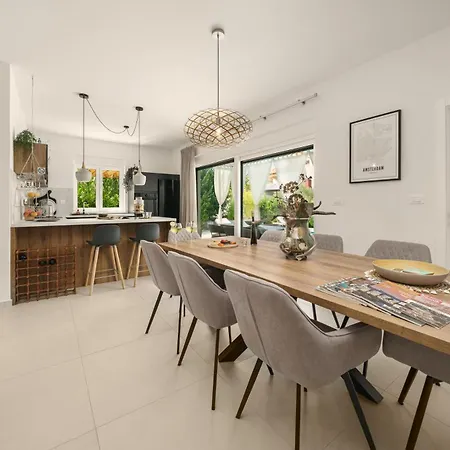 Villa More Vodice * فوديس